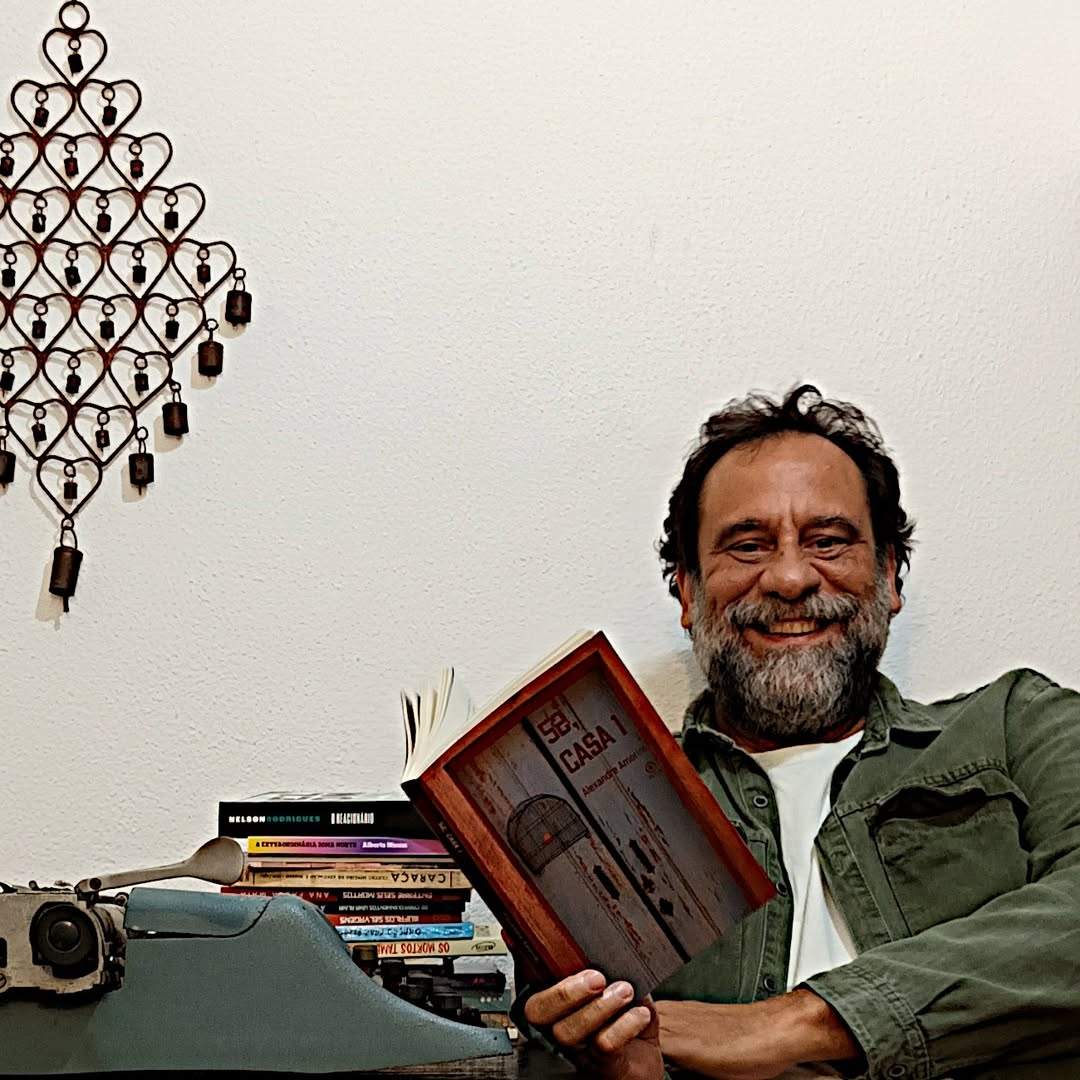 Em “52, casa 1”, Alexandre Amorim constrói uma investigação aguda das ...