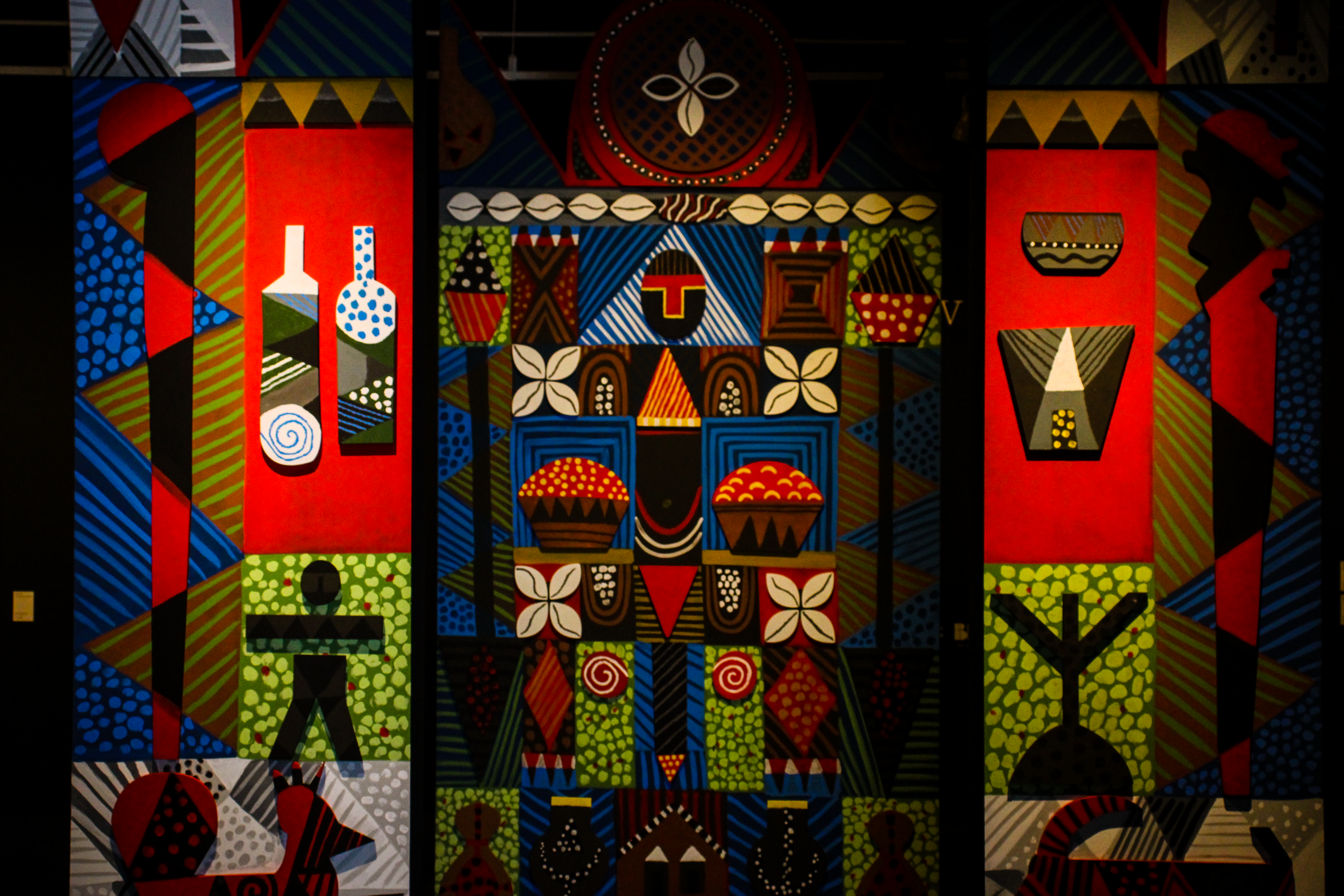 MUNCAB recebe “Inclassificáveis”, exposição marcada pela rematriação de obras