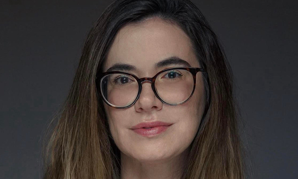 ‘Escrevo ficção desde a adolescência, mas só dessa vez senti que era hora de publicar’, diz Fabiane Secches que acaba de lançar ‘Ilhas Suspensas’