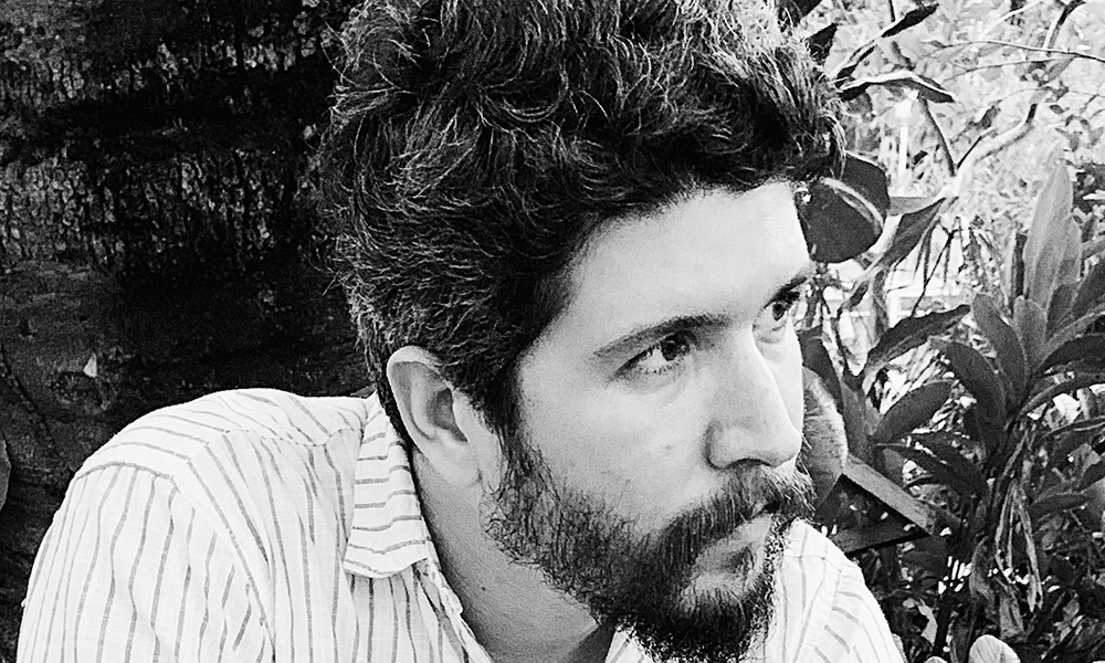 “Fléti e Míris”: a coisa, a maranha e a inventividade cênica