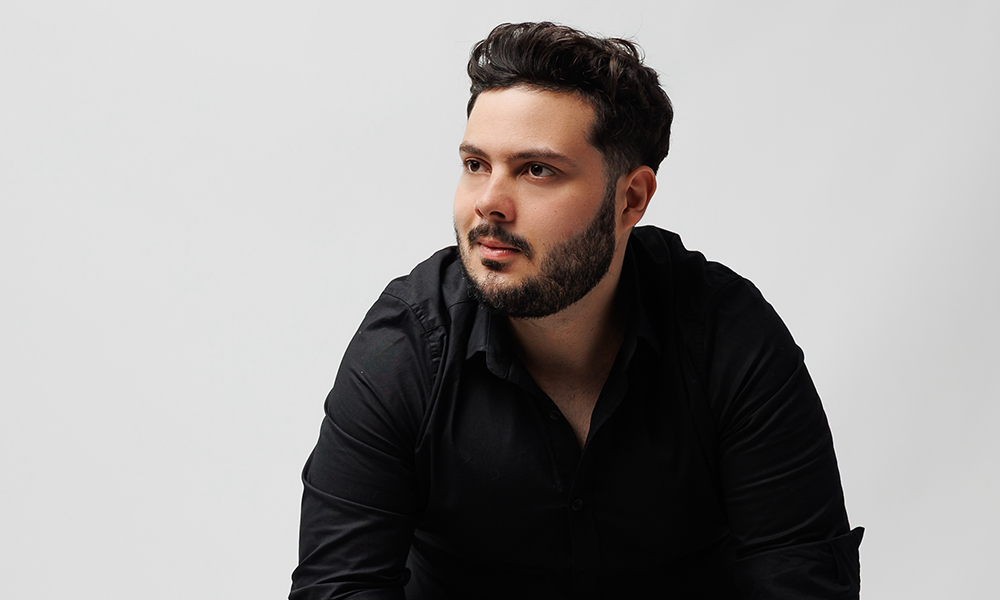Felipe Julius: “Escrever foi um jeito de não deixar aquilo virar episódio isolado na memória”