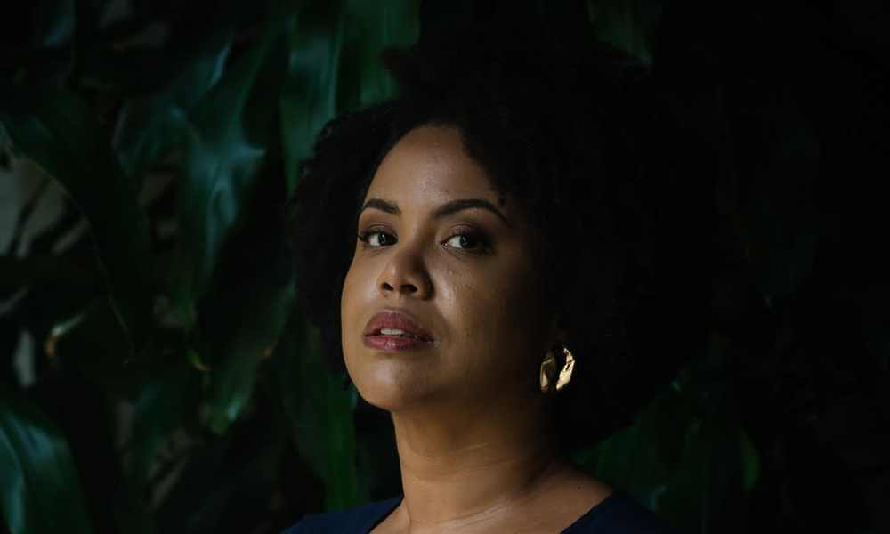 Fantasma e busca pelo pai em ‘É quase como voltar pra casa’, de Janaina Abílio