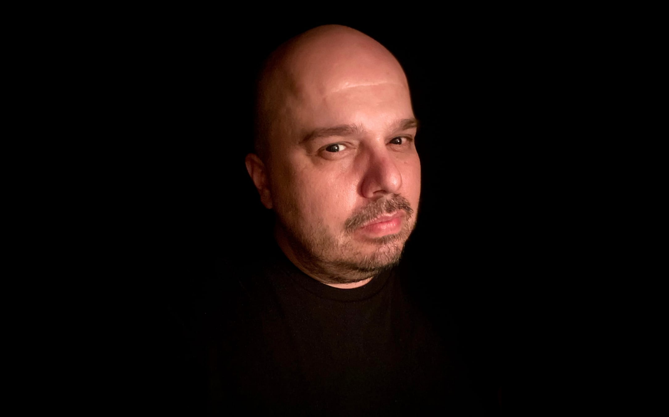 Fellipe Fernandes Cardoso: “A literatura tem essa capacidade de transformar o que parece muito particular em alguma coisa profundamente compartilhada”