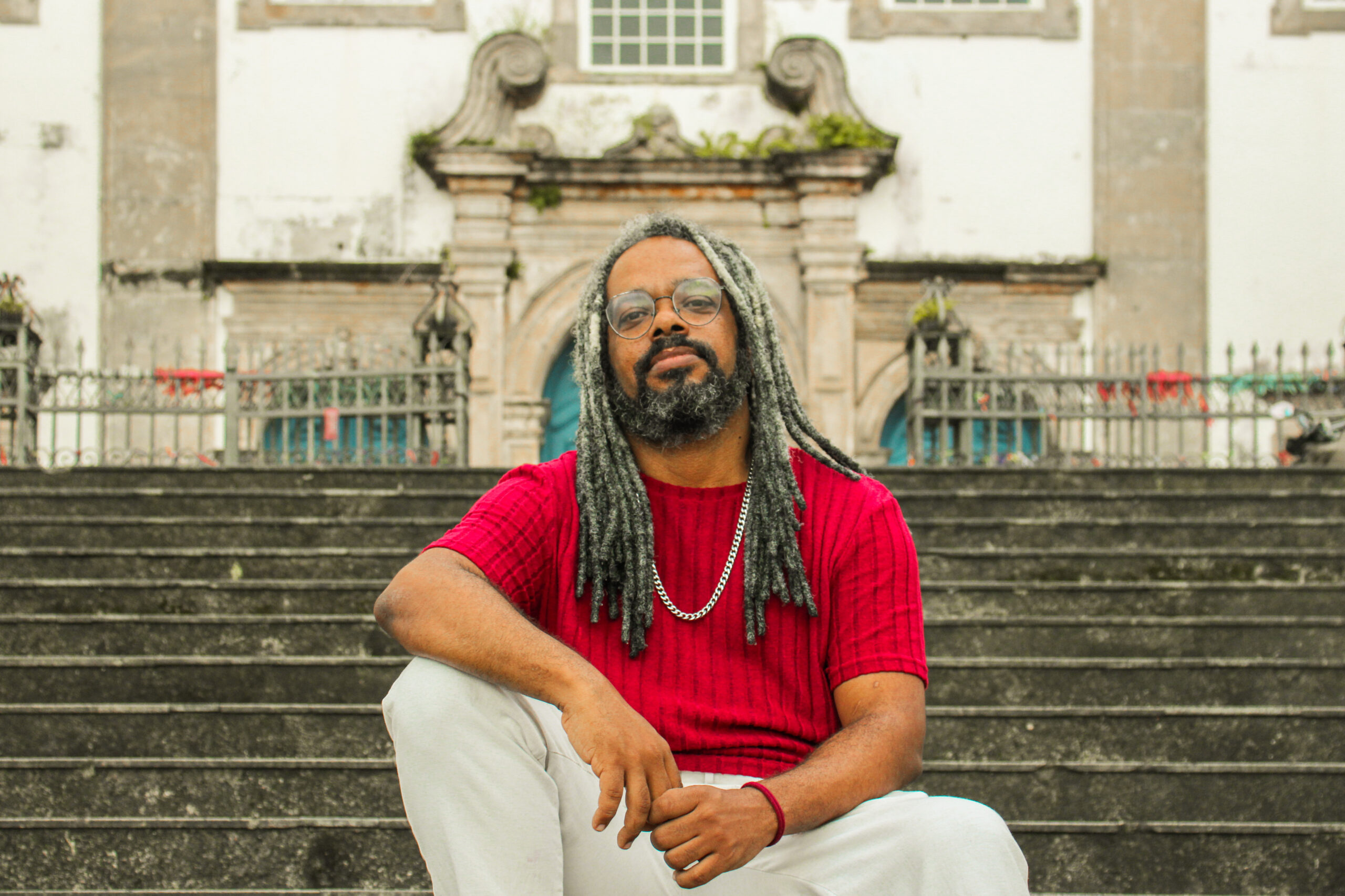 Por uma crítica literária negra: uma entrevista com Jorge Augusto sobre ‘Modernismo Negro’