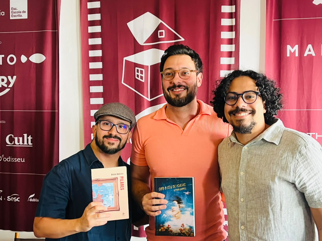 Uns tais romances desobedientes: mesa da revista O Odisseu na Casa Acaso reúne Breno Botelho e Vítor Kappel para discutir seus romances de estreia