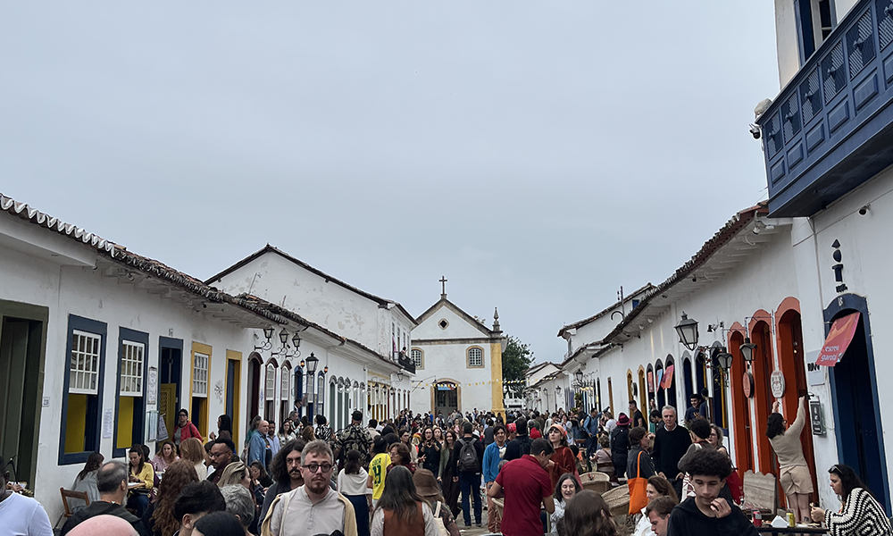Paraty e os rostos da literatura brasileira contemporânea