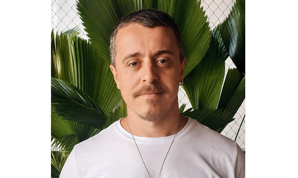 Ramon Nunes Mello: “Em vez de perguntar apenas o que a literatura diz sobre o hiv/aid$, procuro investigar o que o hiv/aid$ faz com a literatura.”