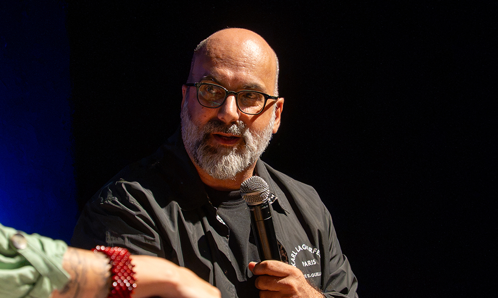 “A inteligência artificial não substitui só o nosso trabalho, ela substitui quem somos”, diz Valter Hugo Mãe