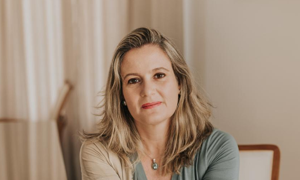 Para vencer, é preciso querência: Ensaio crítico sobre o romance ‘Voz de Prisão’, de Luciana de Gnone